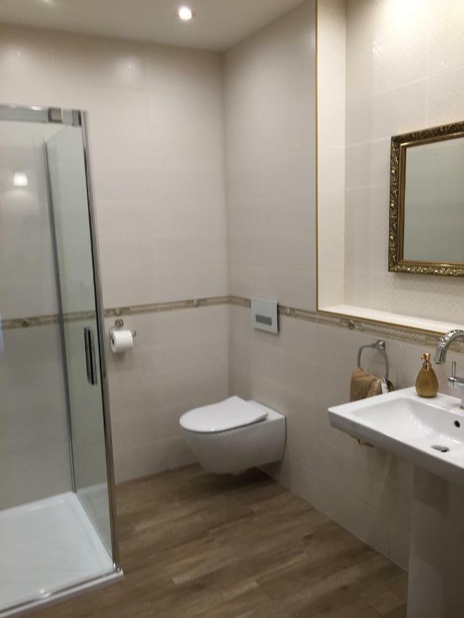 Apartman Pri Lyceu Banská Štiavnica エクステリア 写真